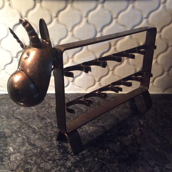 Bronze Coloured Metal Bull WINE Cork Holder - Picture 4 of 7